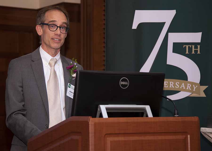 Adam Reitzel, professor of biological sciences, is the 2022 recipient of the Harshini V. de Silva Graduate Mentor Award. He was honored at a special ceremony Tuesday, March. 15.